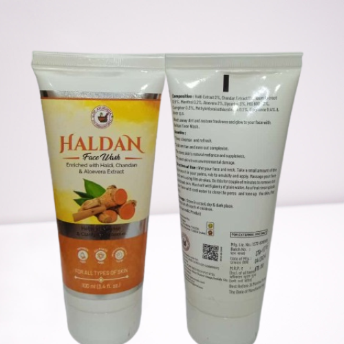 Haldi Chandan Facewash